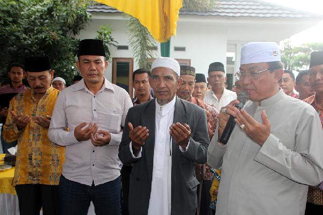 Pulang Umrah, Bupati Inhil dan Keluarga adakan Syukuran
