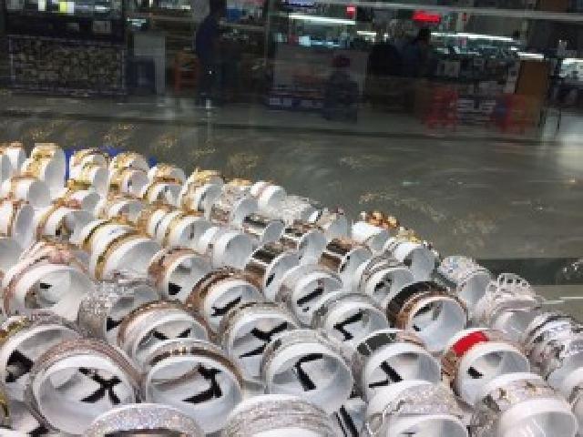 Lagi, Harga Emas Turun Menjadi Rp1.220.000