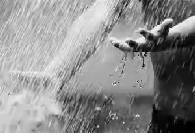 BMKG: Hujan dan Angin Kencang Landa Riau Malam Minggu Ini