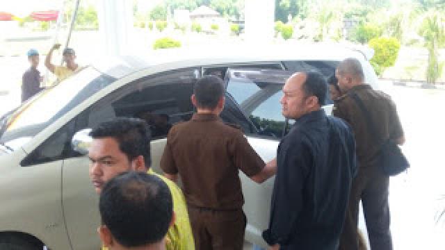 Kejari Tahan Empat Tersangka Korupsi DKPP Selama 20 Hari