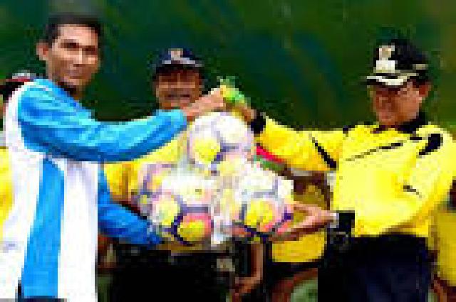 Buka Turnamen, Ini Yang Diharapkan Bupati Inhil