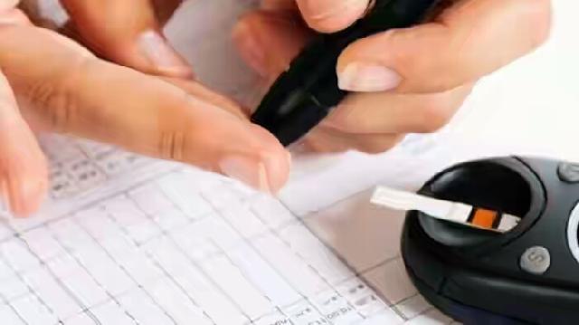 Tidak Hanya Donor Darah, Cek Gula dan Gizi Gratis Hanya Bersama RS Awal Bros Pekanbaru