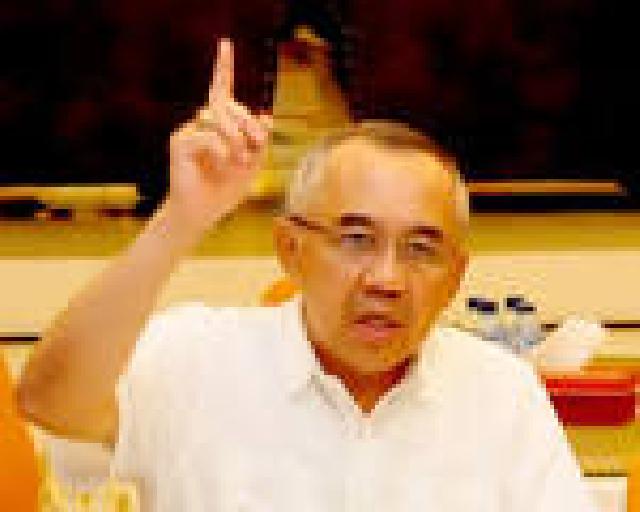 Dimata Pengamat, Gubri Arsyadjuliandi Rachman Lamban Cenderung Gagal