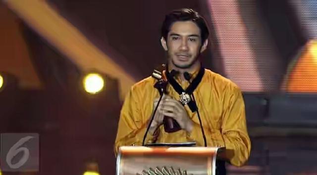 Perjalanan Karir dan Rahasia Sukses Reza Rahadian di Dunia Akting