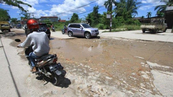 Dinas PUPR Pekabaru Klaim Segera Perbaiki Jalan Darma Bakti