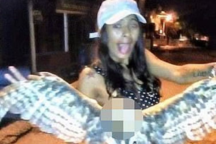Penggal Burung Hantu dan Unggah Fotonya, Wanita Ini Ditembak Mati