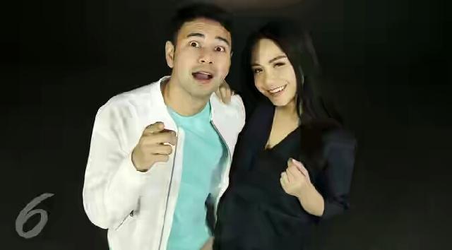 Pose Mesra, Raffi Ahmad - Nagita Slavina Didoakan Dua Artis Ini