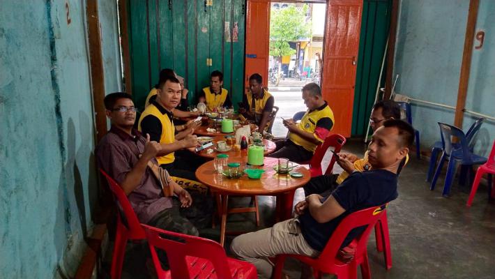 Kapolsek Bangko beserta Jajaran Jalan Sehat Keliling Kota Bagansiapiapi