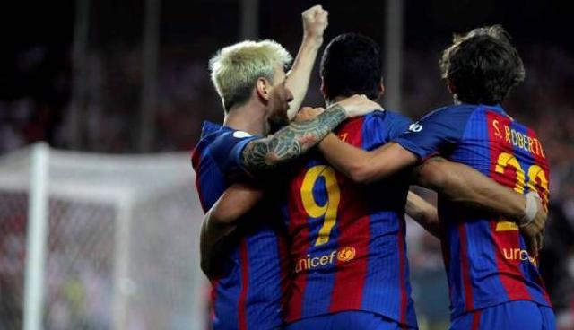 Barcelona menang telak 4-0 saat menjamu Manchester City dalam lanjutan fase grup Liga Champions di C