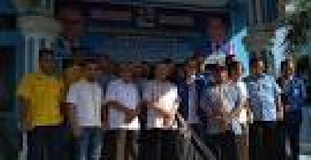 Syamsuar Calon Gubernur Riau Daftar ke PAN