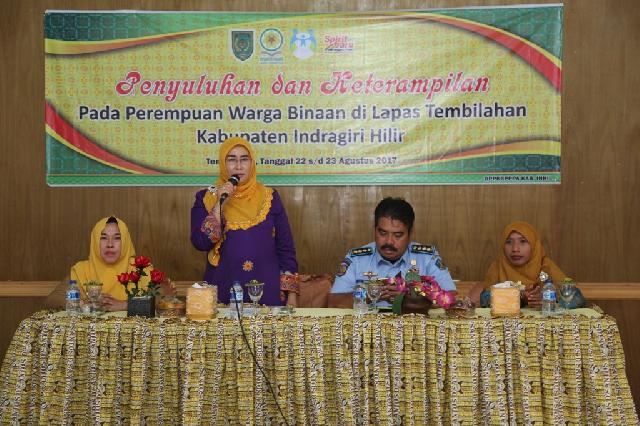 Ketua Pusdatin Puanri Inhil Buka Kegiatan Penyuluhan Dan Keterampilan Pada Perempuan Warga Binaan La