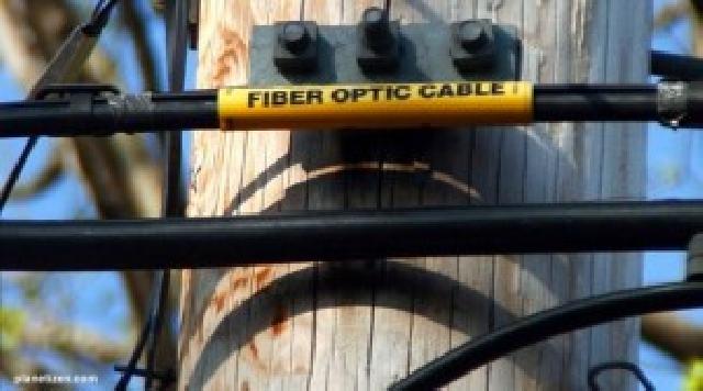 Rp 2 Miliar Habis Untuk Perbaikan Fiber Optik Pekanbaru