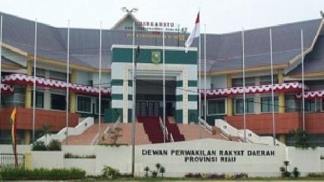 Jam 4 Nanti, DPRD Riau Akan Diserbu Mahasiswi BEM Se-Indonesia
