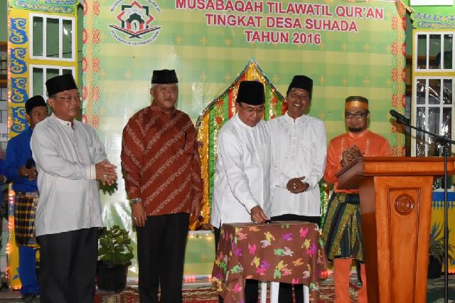 Bupati Inhil Puji Kegiatan MTQ Desa Suhada Ini