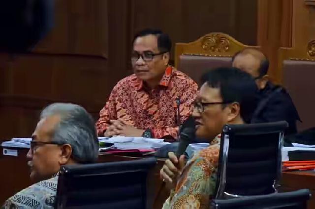 Mantan Dirut PNRI Akui Andi Narogong Mengatur Spesifikasi Proyek E-KTP