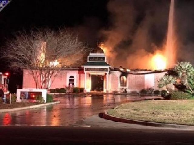 Bangun Masjid Terbakar, Warga AS Kumpulkan Dana Rp11 Miliar