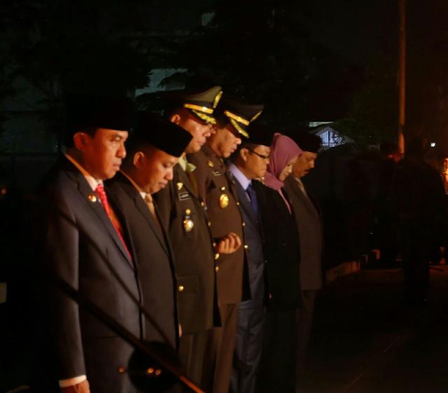 HUT Ke - 72 RI, Bupati Inhil Ikuti Apel Kehormatan Dan Renungan Suci