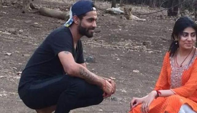 Selfie di Depan Singa, Denda Rp3 Juta