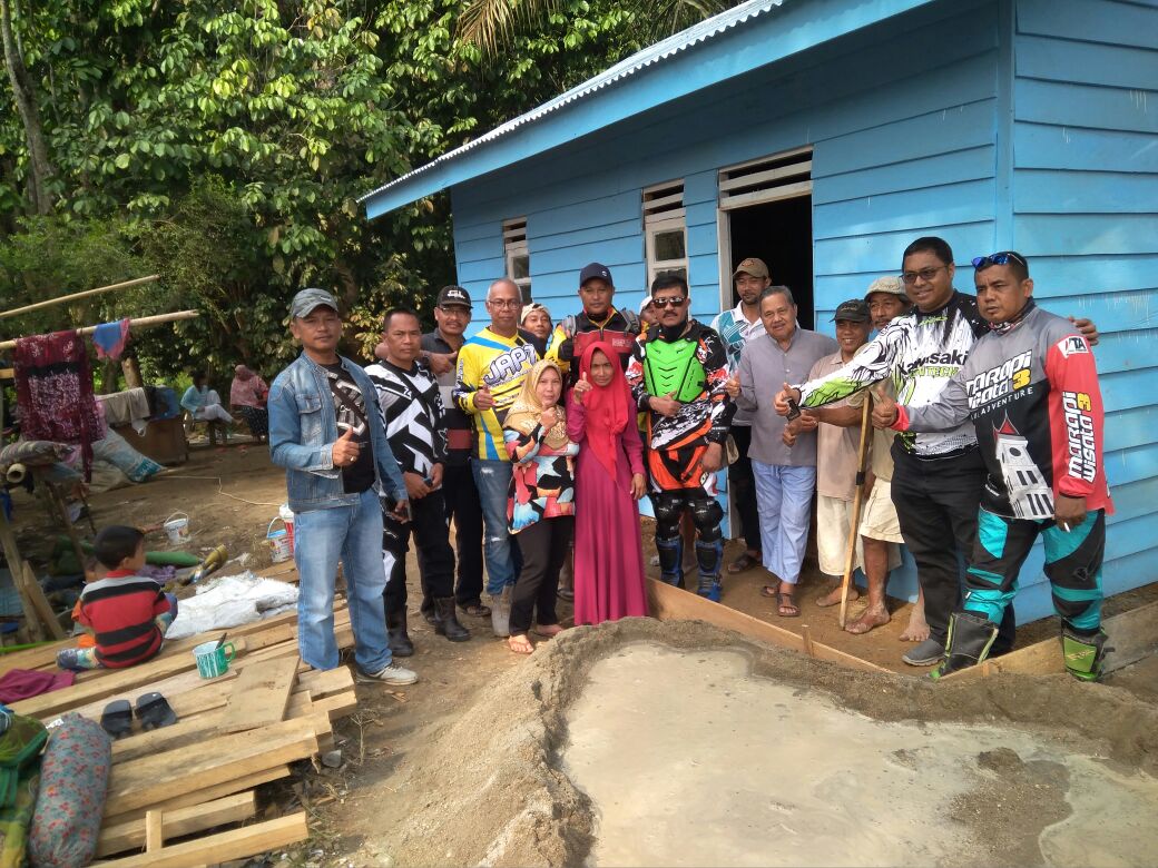 Bedah Rumah Gagasan FKWI Diapresiasi PJ Bupati Indragiri Hilir  