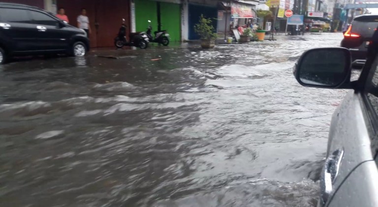 DPRD Riau Dapil Pekanbaru Kritik Keras Pemko Soal Banjir: Nampak Sungai Tak Diurus