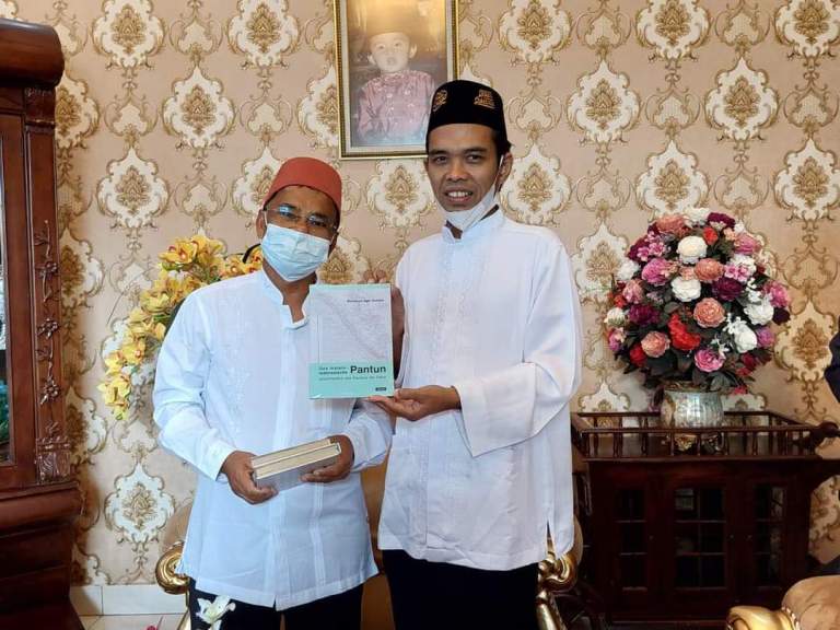 Ustadz Abdul Somad Pamerkan Anak Suku Sakai Jadi Doktor di Jerman