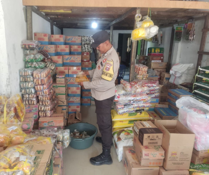 Polsek Tempuling Pantau Harga Sembako di Kelurahan Sungaai Salak