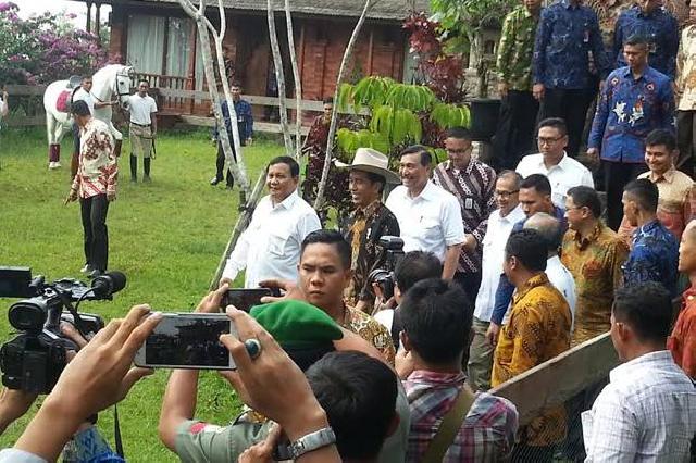Pertemuan dengan Prabowo Jadi Penyelamat Jokowi