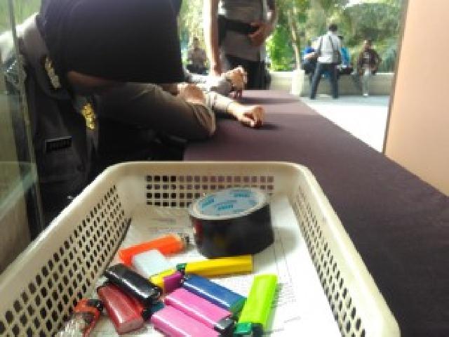 Pleno KPU Pekanbaru, Banyak Mancis Warna Warni Diamankan Tim Gegana