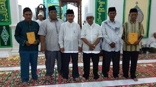 Pemkab Rohil Berikan Bantuan Rp 225 Juta Untuk Dua Musholla di Balai Jaya