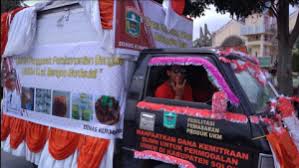 Pawai Alegoris Kabupaten Solok dimeriahkan gelar Produk UKM