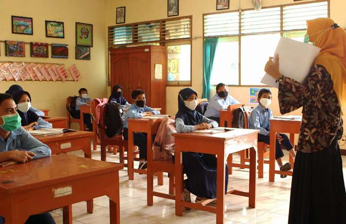 SMA/SMK/SLB di Riau Kembali Belajar Tatap Muka