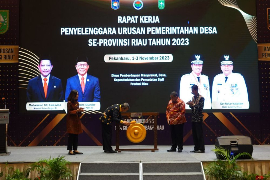 Gubernur Syamsuar Buka Raker Penyelenggaraan Urusan Pemerintah Desa se-Provinsi Riau