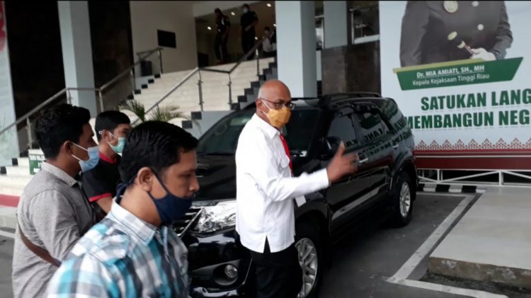 Usut Dugaan Korupsi Peralatan UNBK, Kejati Periksa Mantan Kadisdik Riau