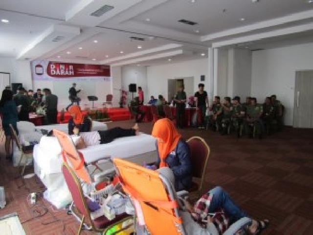 Sambut HUT ke-1 Tahun, Favehotel Pekanbaru Taja Bakti Sosial Donor Darah