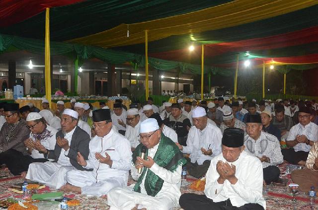 Sambut Bulan Suci Ramadhan 1438 H, Pemkab Inhil Gelar Acara Ramah - Tamah Dengan Masyarakat