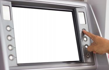 Gagal Rampok Uang Setelah Ledakkan ATM di Restoran China, 3 Pria Ini Kabur