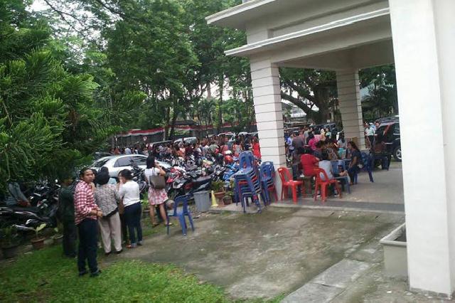 Pelaku Pengeboman Kejar Pemuka Agama di Dalam Rumah Ibadah