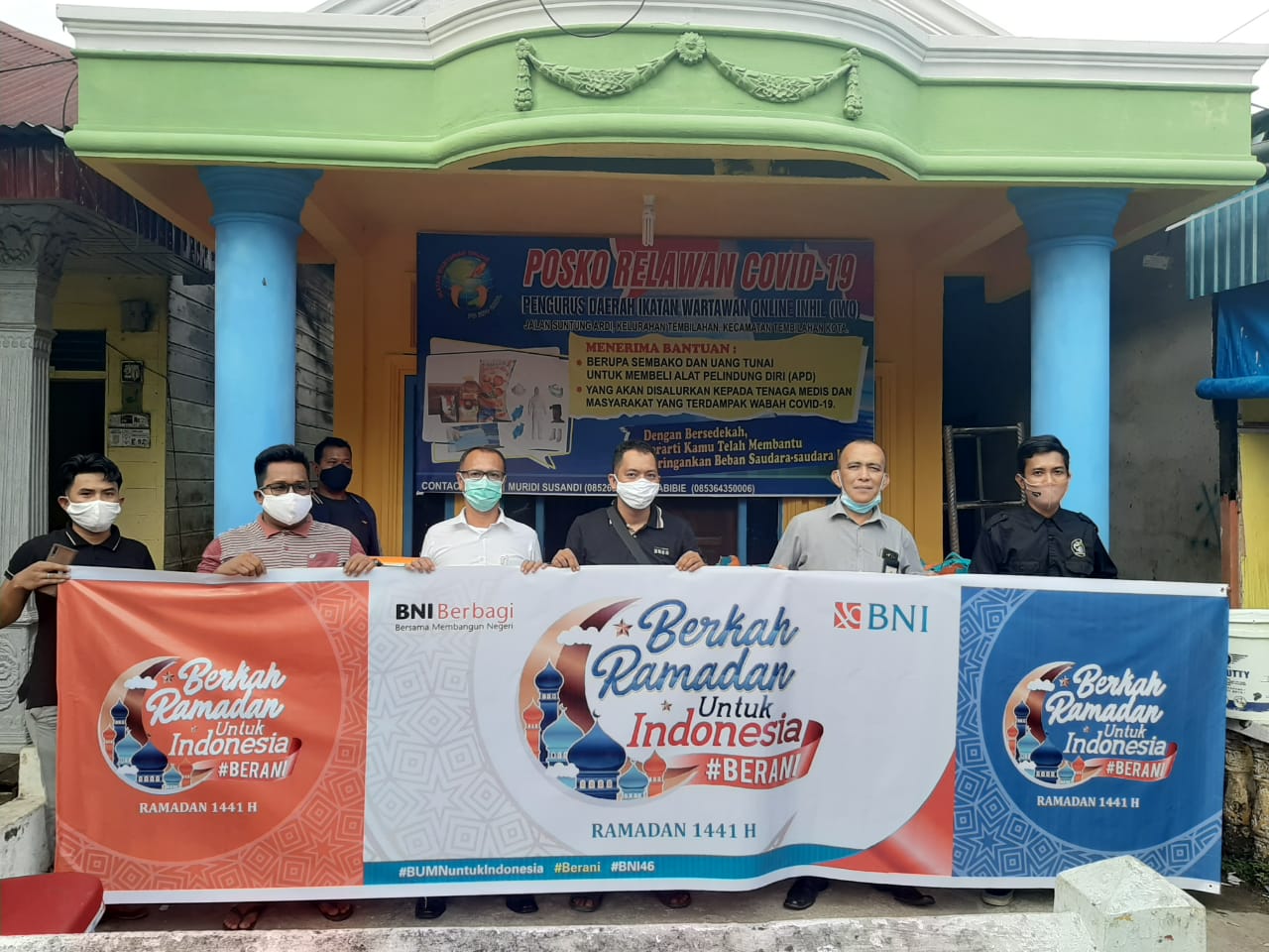 BNI Tembilahan Gandeng IWO Inhil Salurkan 100 Paket Sembako Untuk Masyarakat