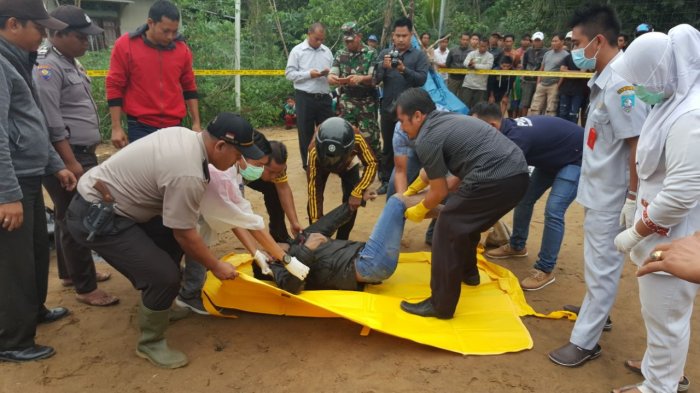 Bawa Sekarung Timah, Pria Ini Tewas Mendadak di Lapangan Voli, Begini Kata Kapolsek Tempilang