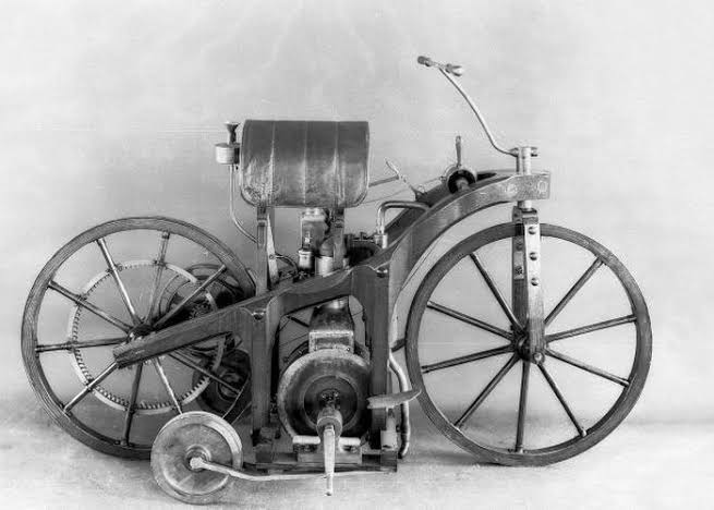 Inilah Penemu Sepeda Motor Pertama Kali