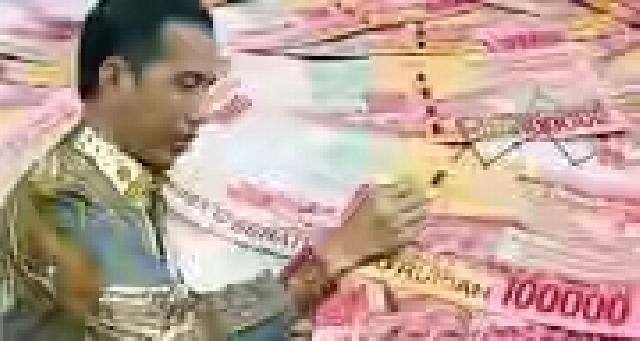 Maha Karya Jokowi, Rupiah Sentuh Rp 12.000/USD