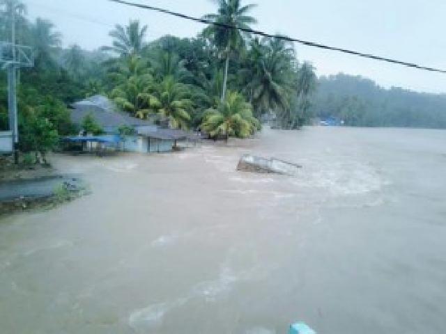Banjir, Jalur Sumbar-Riau Dialihkan ke Kuansing