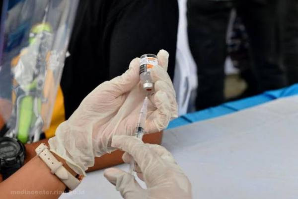 Pemerintah Pusat Siap Tambah Pasokan Vaksin ke Riau