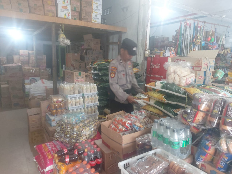 Cegah Penimbunan, Polsek Tempuling Lakukan Monitoring Sembako