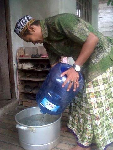 Kemarau, Harga Air Melambung Tinggi