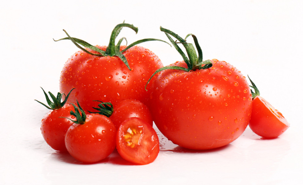 Tiga Manfaat Tomat untuk Kecantikan