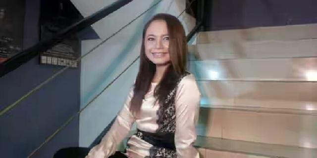 Koran Malaysia Beritakan Menikah Lagi, Ini Jawaban Rossa