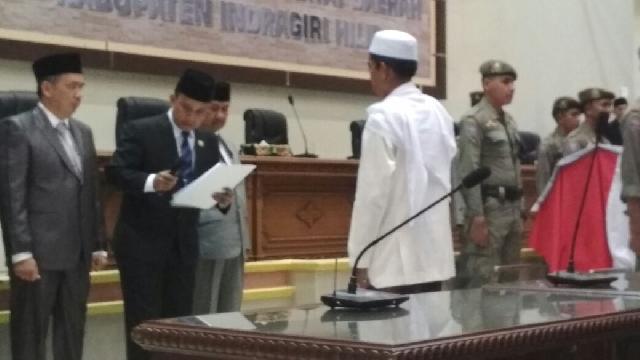 Ketua DPRD Inhil Apresiasi Kontribusi Malian Ghazali Dalam Penguatan Lembaga Dan Kemajuan Daerah