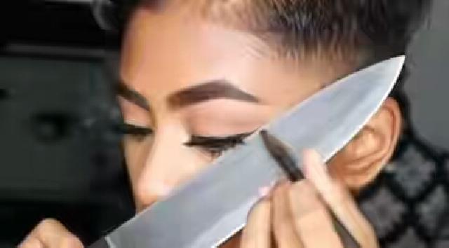 Demi Makeup Sempurna, Beauty Blogger Gunakan Pisau dan Garpu