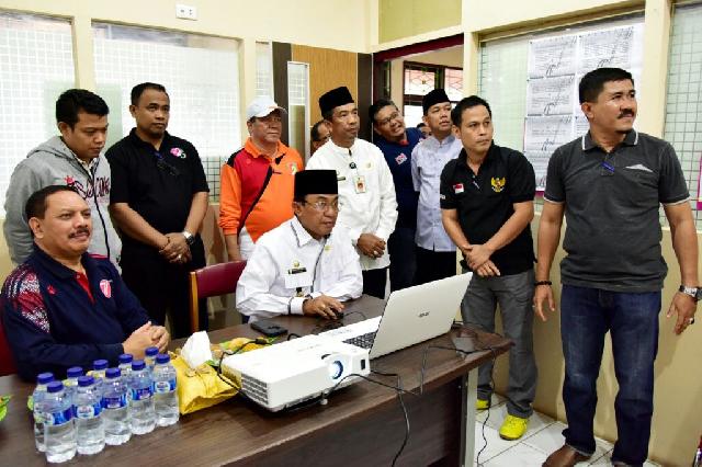 Bupati Inhil Lakukan Penayangan Perdana Paket Lelang Tahun 2017